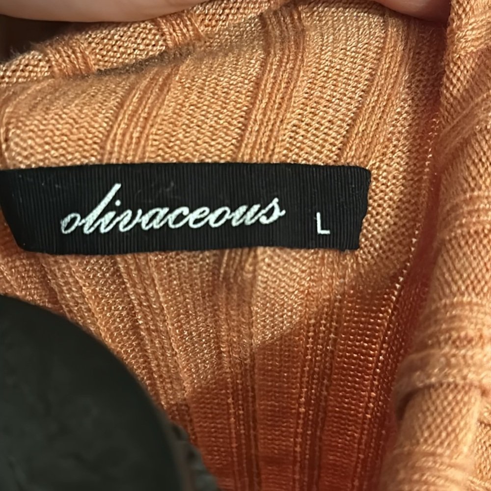 Sweater 🧡 - Picture 2 of 2